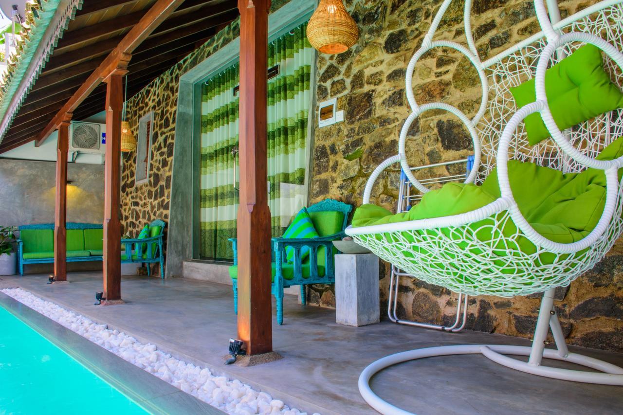 Rock Elephant Villa ヒッカドゥワ エクステリア 写真