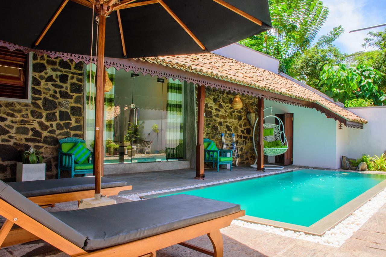Rock Elephant Villa ヒッカドゥワ エクステリア 写真