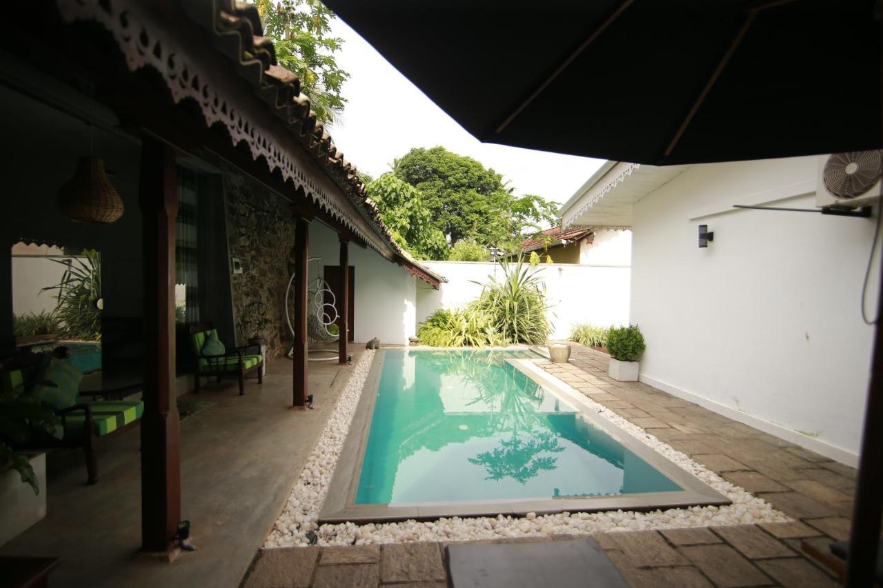 Rock Elephant Villa ヒッカドゥワ エクステリア 写真